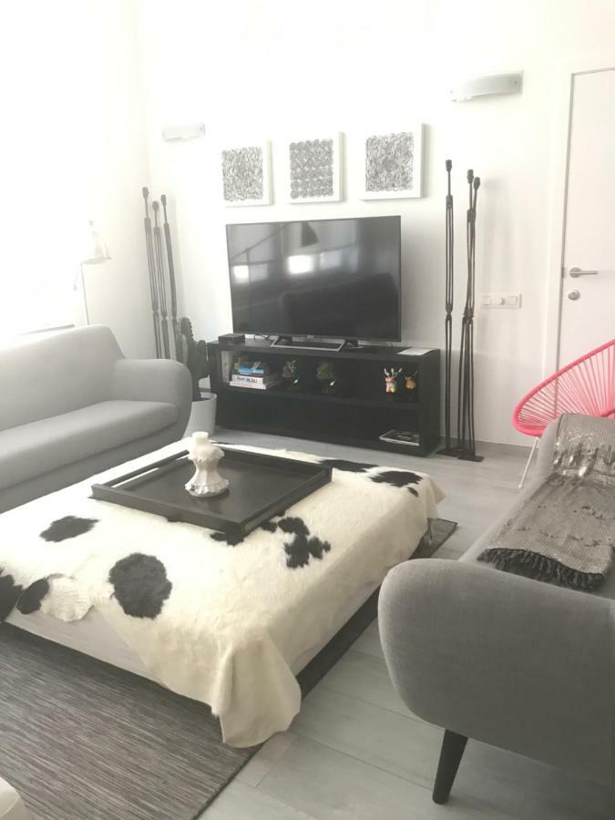 Studio de Styliste Saint-Gilles Екстериор снимка
