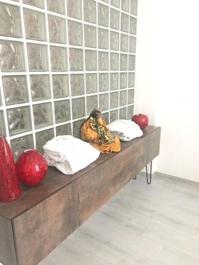 Studio de Styliste Saint-Gilles Екстериор снимка